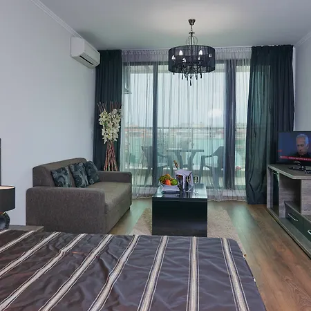 Central Plaza Отель