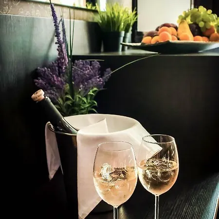 Отель Central Plaza 3*